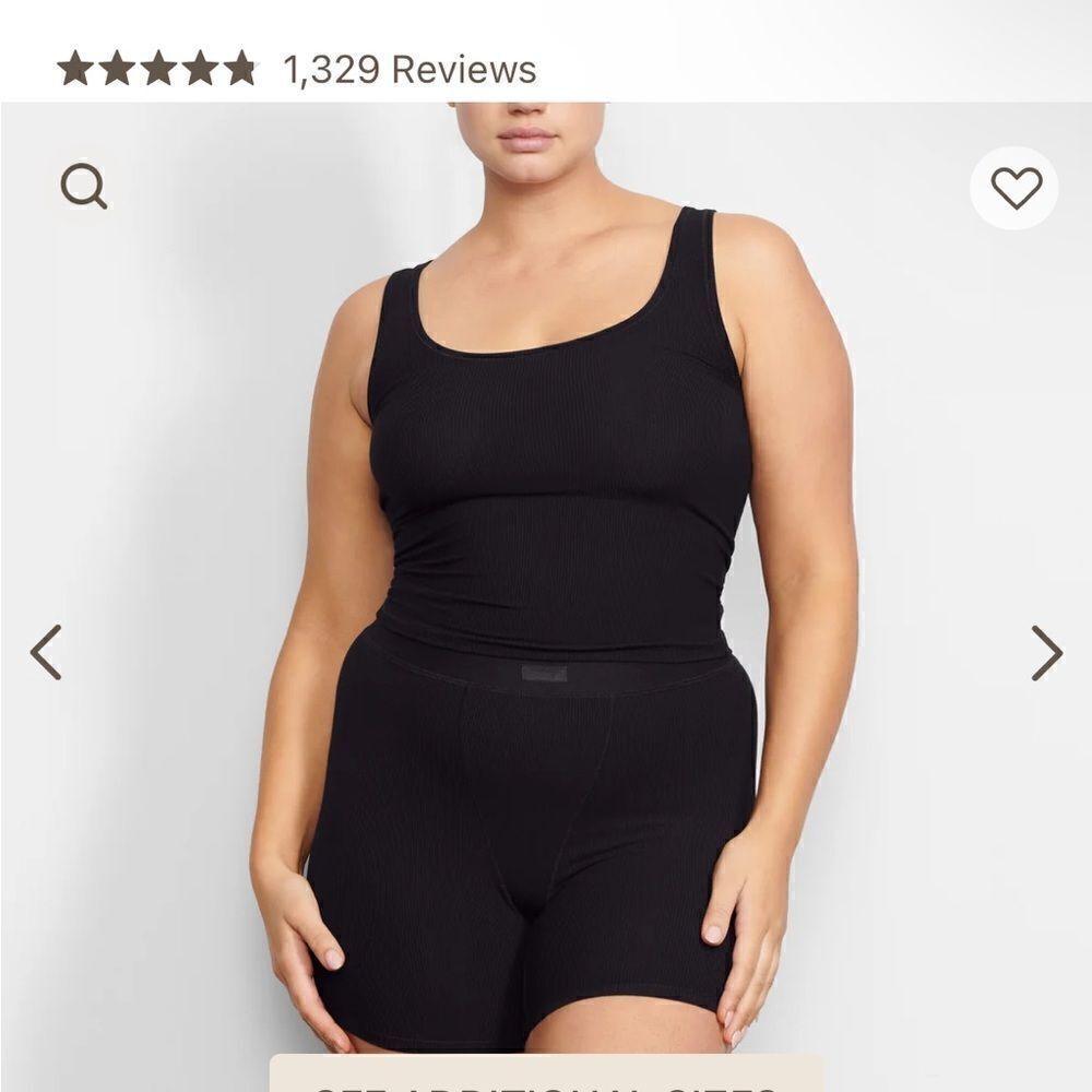 Skims NWT scoop ribbed Tank Top in onyx size medium